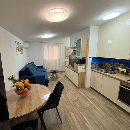 Apartment Helena Kaštela Esterno foto