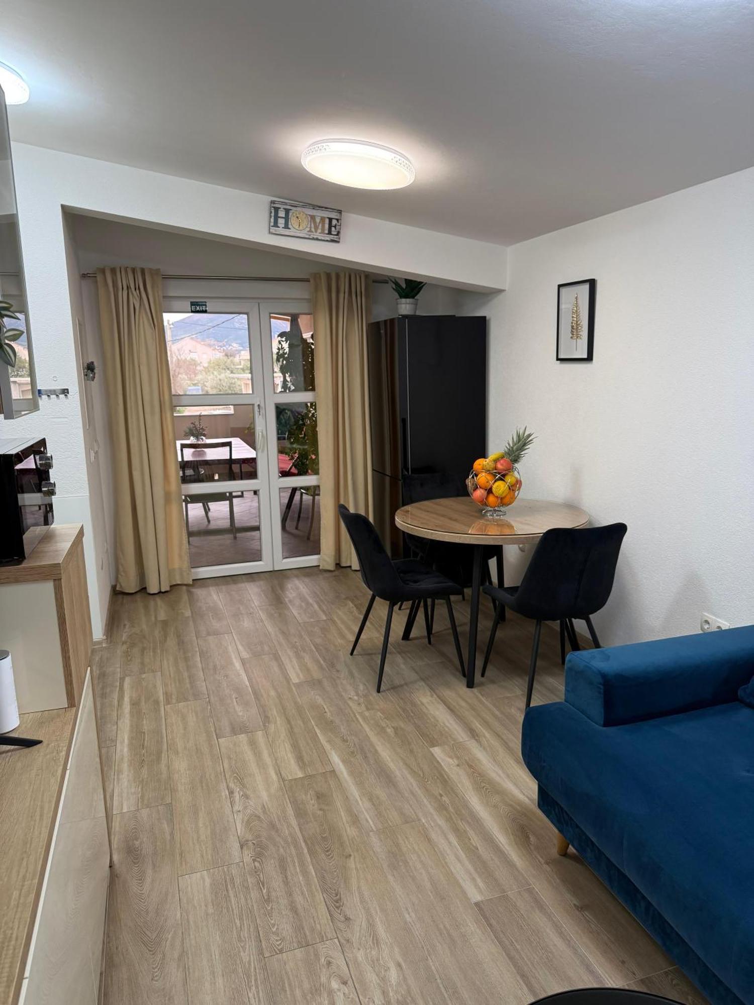 Apartment Helena Kaštela Esterno foto
